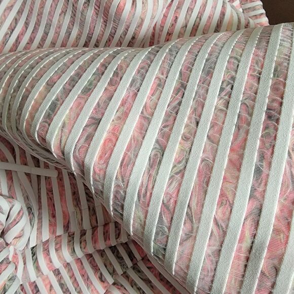 Under Armour Multicolor hoodie Women’s size L White Pink Blue Brand New - Picture 3 of 10